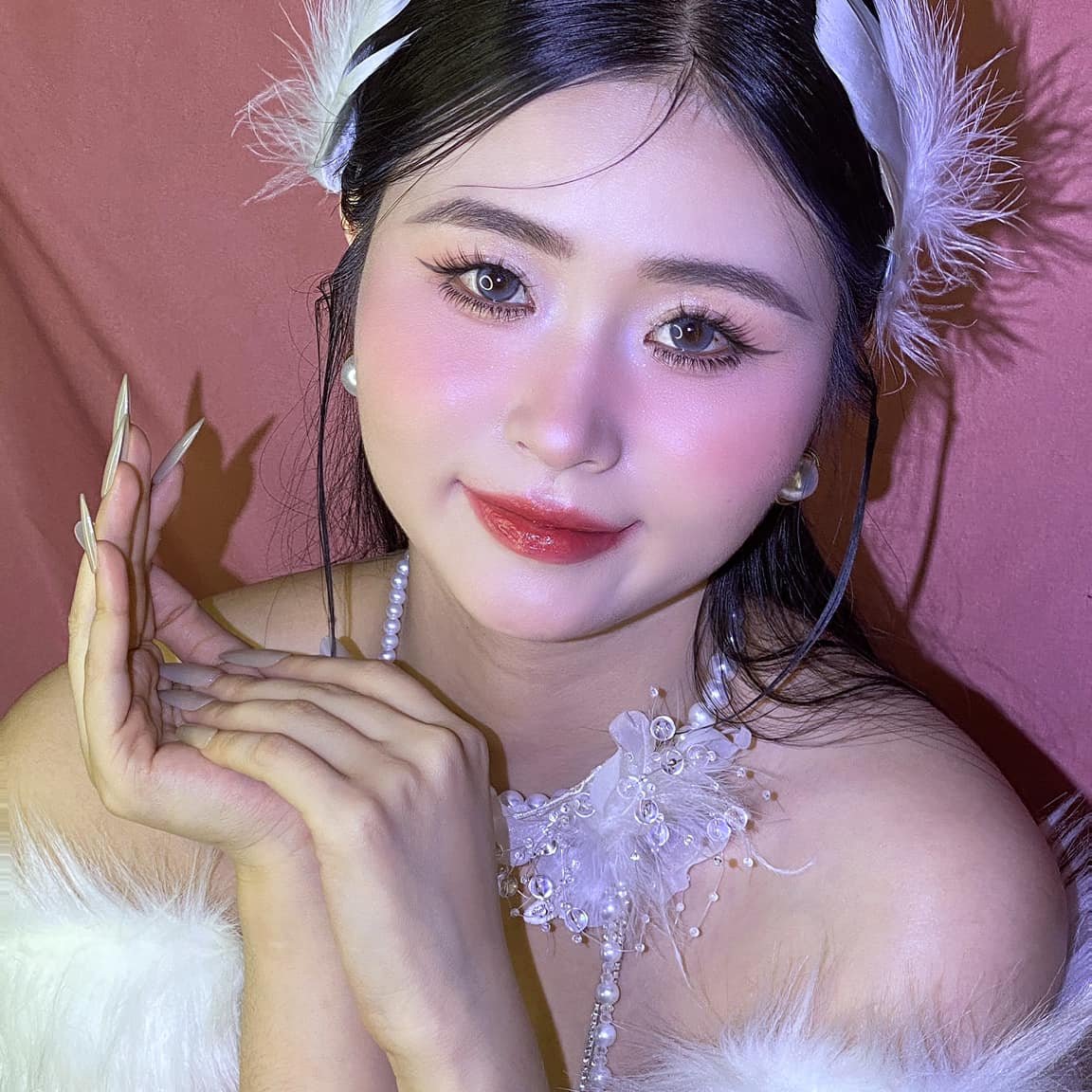 Ky-Ty Makeup
